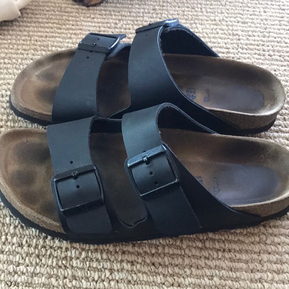 Black leather Birkenstock 40 soft footbed